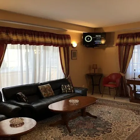 Pete 3* 普拉加德阿罗