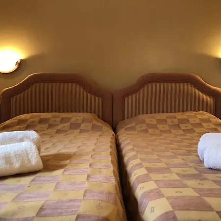 Hotell Pete 3*