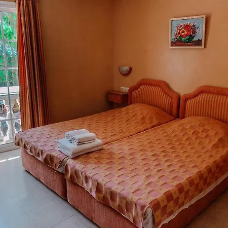 Pete 3* بلاتجا ذارو